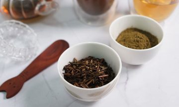 هوجیچا؛ از چای سبز برشته شده ژاپنی تا تقویت عملکرد شناختی!
