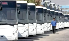 شهرداری تهران پاسخ دهد اتوبوس‌های چینی را با دلارِ چند هزارتومانی وارد می‌کند