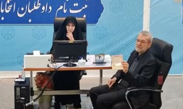 شوخی یک خبرنگار با علی لاریجانی در وزارت کشور؛ با اسنپ آمدید یا تپسی؟