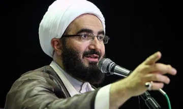 جوانی با ادعا فخرفروشی می‌گوید از دانشگاه خارجی دعوتنامه دارد، این دعوت نامه چه فخری دارد؟ شیطان هم هر روز برای ما دعوت نامه می‌فرستد!