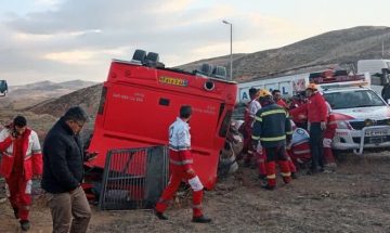 واژگونی اتوبوس مسافربری محور کرمان به ایرانشهر با ۶ فوتی و ۱۸ مصدوم