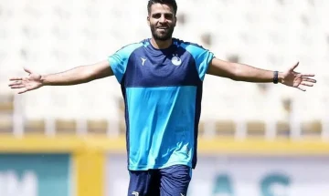 مرادمند در استقلال ماندنی شد